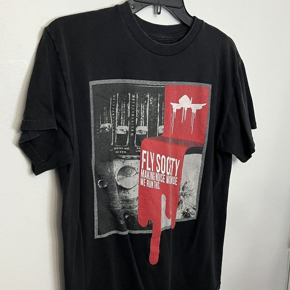 Fly Society Mens Black T Shirt Short Sleeve Graphic Tee Medium We Run This VGC - Picture 2 of 8